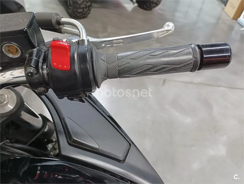 Suzuki Bandit 650 S – Vista 12