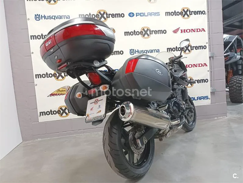 Suzuki Bandit 650 S – Vista 5