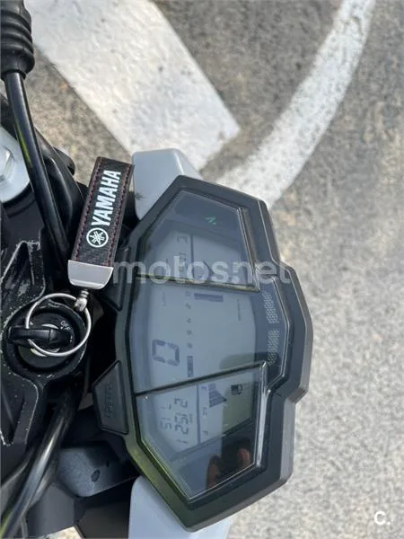 Yamaha MT-125 – Vista 6