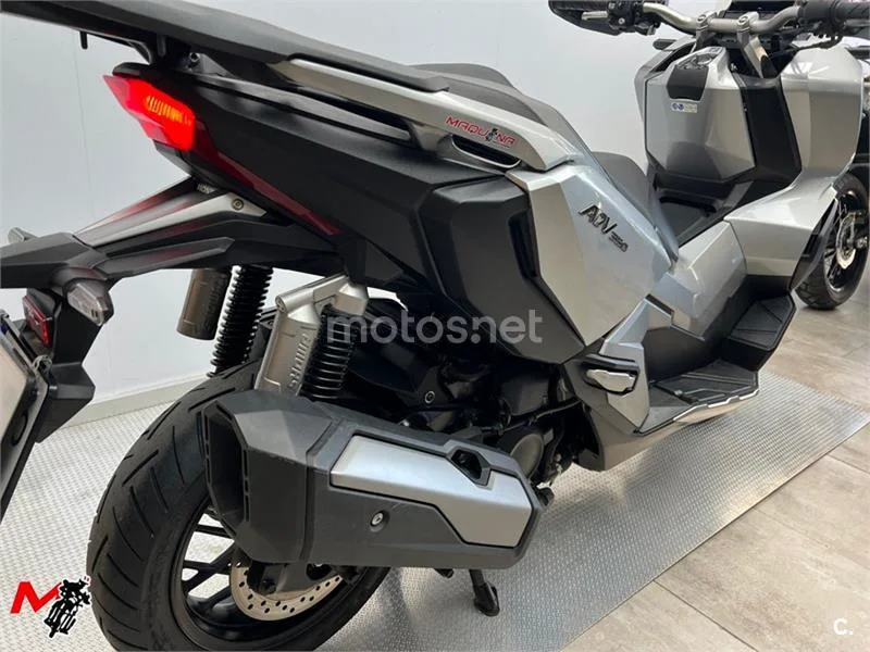 Honda ADV 350 – Vista 5