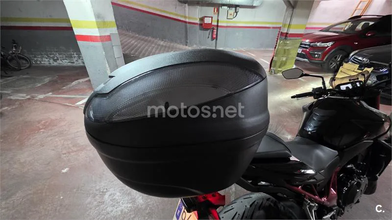 Honda CB 750 – Vista 10