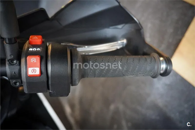 KTM 790 – Vista 17