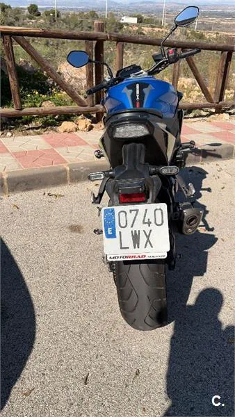 Suzuki GSX-S – Vista 6