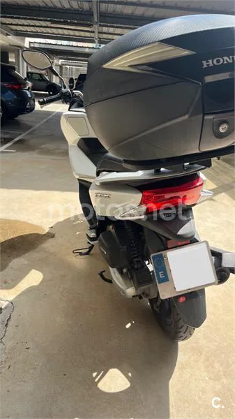 Honda PCX 125 – Vista 7