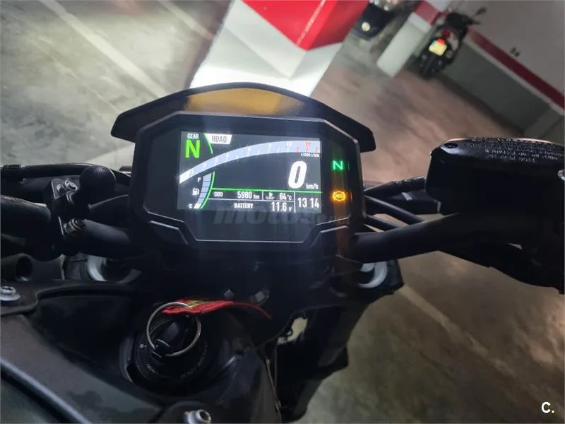 Kawasaki Z 900 – Vista 7