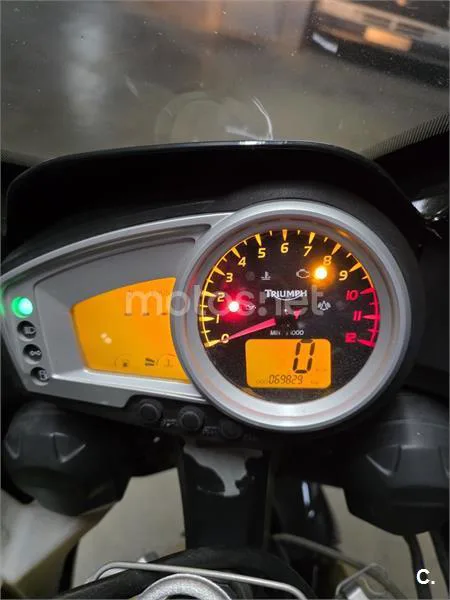 Triumph Tiger 1050 – Vista 5