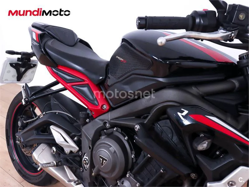 Triumph Street Triple – Vista 18