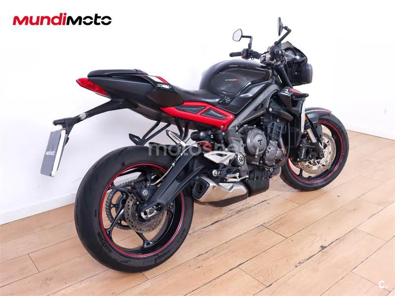 Triumph Street Triple – Vista 3