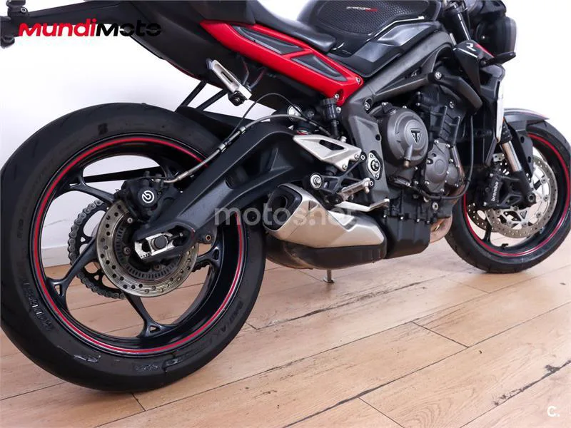 Triumph Street Triple – Vista 4