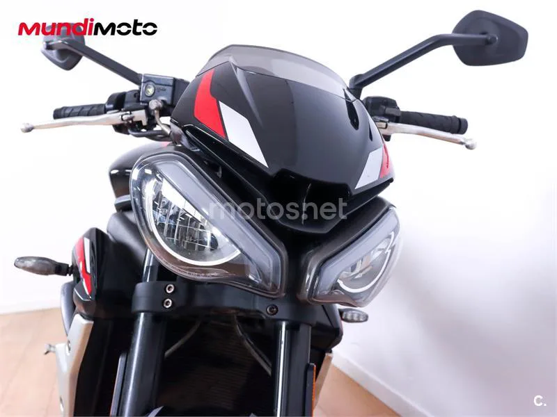 Triumph Street Triple – Vista 5