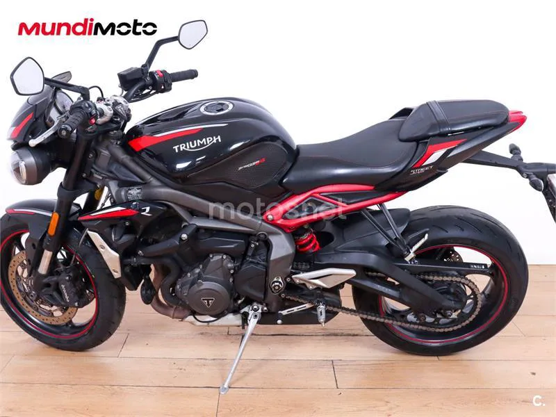Triumph Street Triple – Vista 6