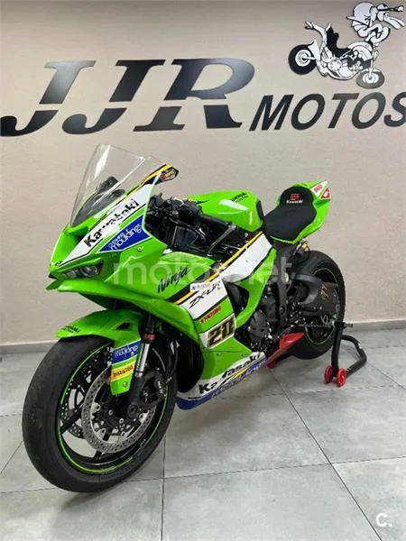 Kawasaki Ninja ZX-6R – Vista 15