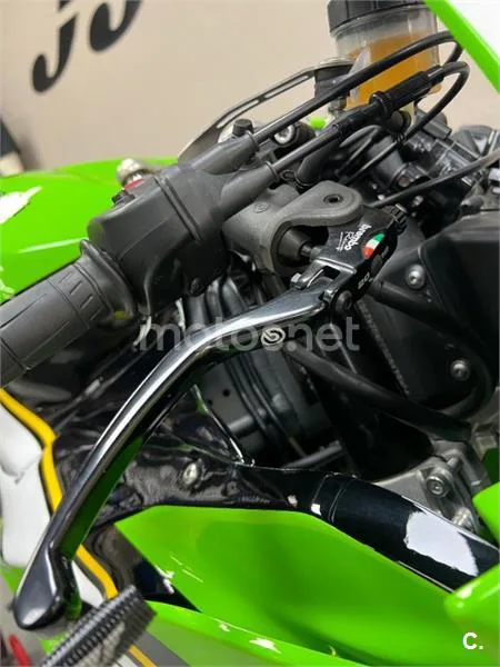 Kawasaki Ninja ZX-6R – Vista 8