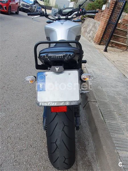 Yamaha MT-09 – Vista 5
