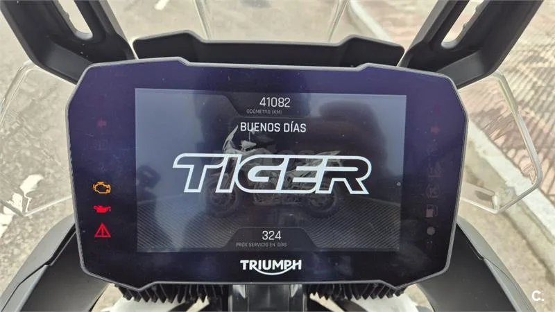 Triumph Tiger 900 – Vista 7