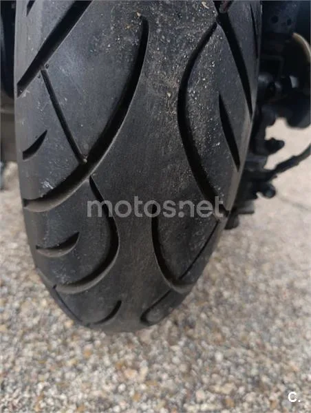 Kymco Grand Dink 300 – Vista 6