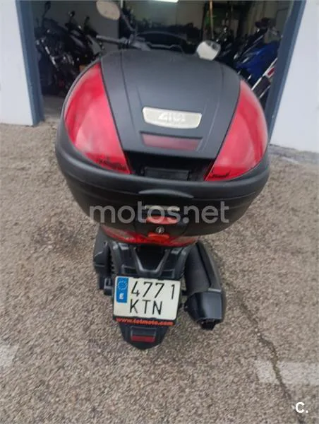 Kymco Grand Dink 300 – Vista 7