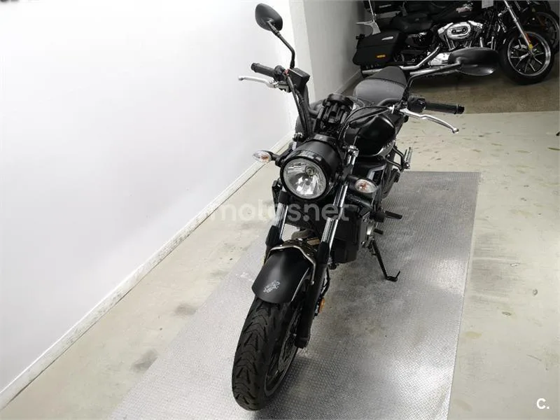Yamaha XSR 700 – Vista 16