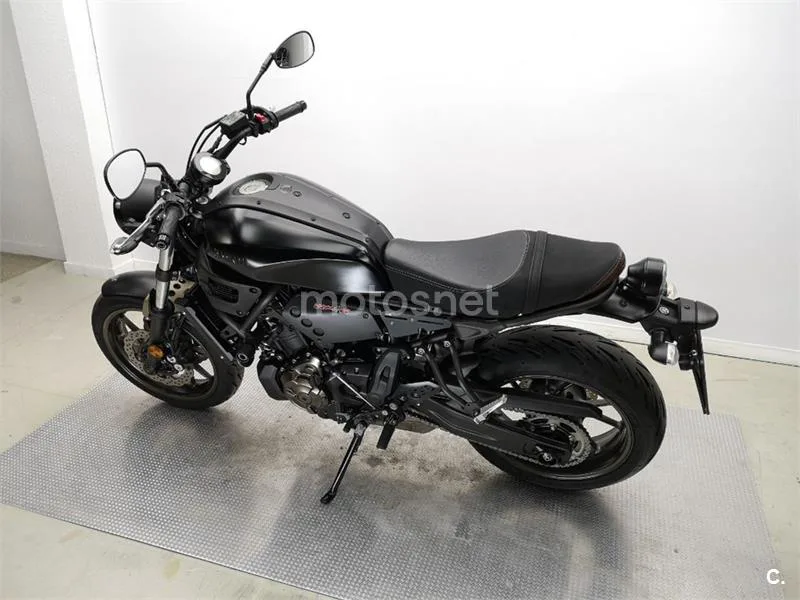 Yamaha XSR 700 – Vista 17