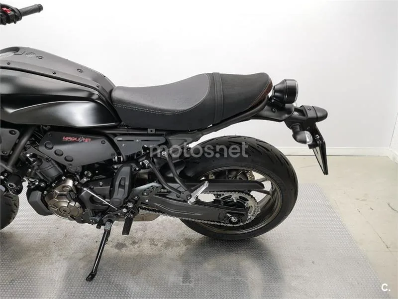 Yamaha XSR 700 – Vista 18