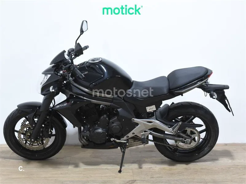 Kawasaki ER-6N – Vista 6