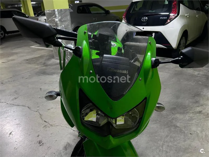 Kawasaki Ninja 250 R 2800 € 2011 Madrid - 1