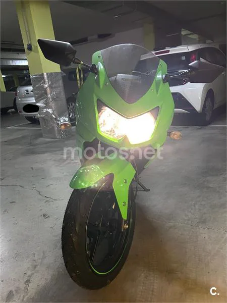 Kawasaki Ninja 250 R – Vista 11