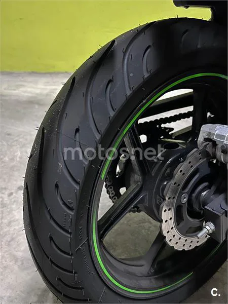 Kawasaki Ninja 250 R – Vista 7