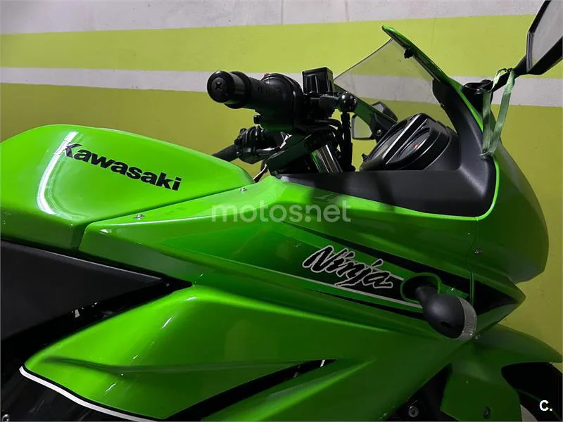 Kawasaki Ninja 250 R – Vista 10