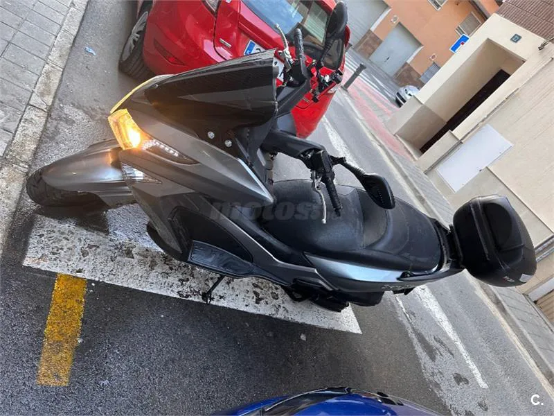 Kymco Grand Dink 300 – Vista 2