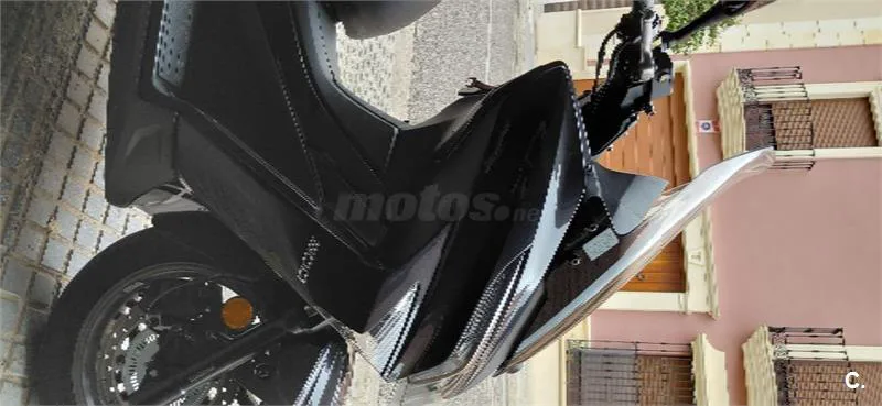 Kymco Grand Dink 300 – Vista 6