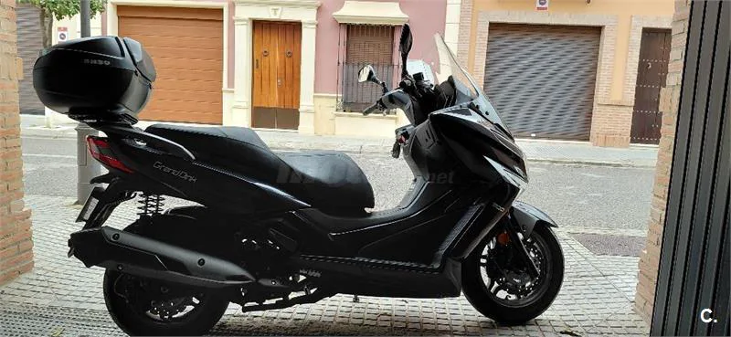 Kymco Grand Dink 300 – Vista 7