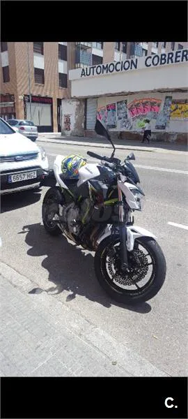 Kawasaki Z 650 – Vista 3