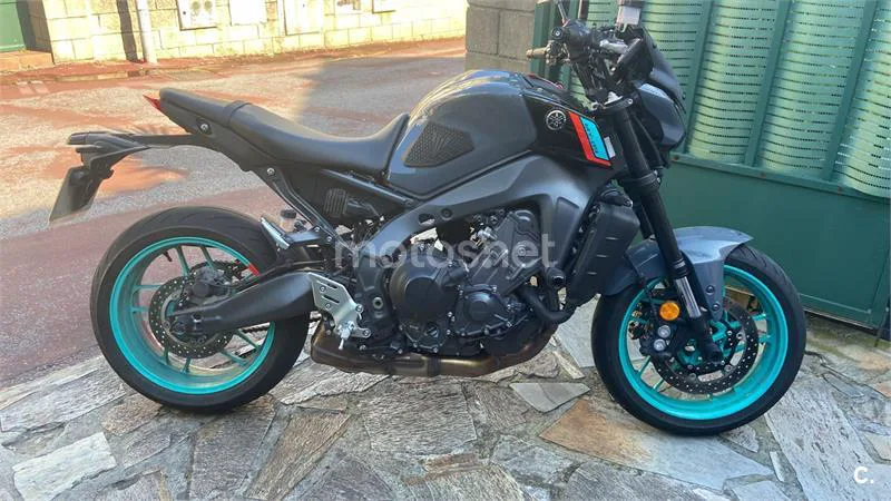 Yamaha MT-09 – Vista 2