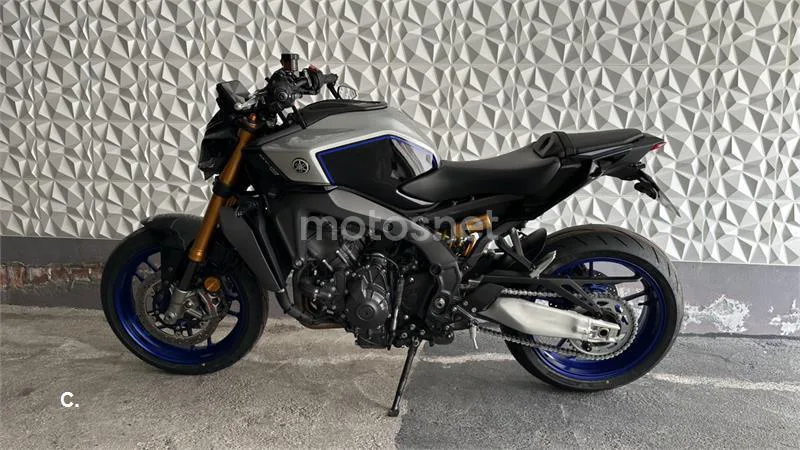 Yamaha MT-09 – Vista 3