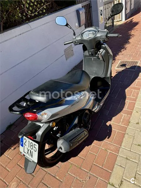 Peugeot TWEET 125 – Vista 2