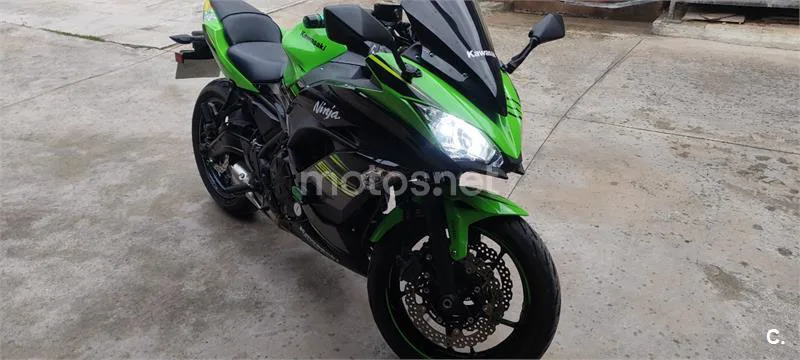 Kawasaki Ninja 650 – Vista 7