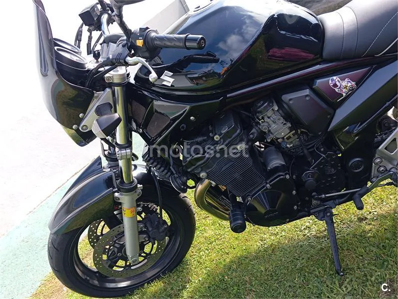 Suzuki GSF Bandit 650 – Vista 6