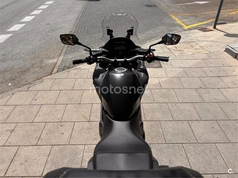Honda VFR 800 F – Vista 11