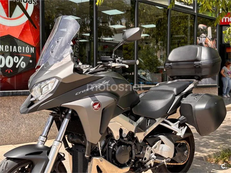 Honda VFR 800 F – Vista 17