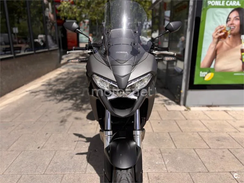 Honda VFR 800 F – Vista 5