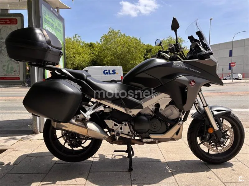 Honda VFR 800 F – Vista 6