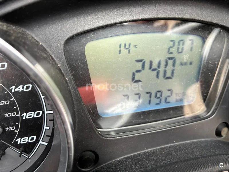 Piaggio MP3 – Vista 4