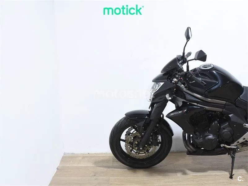 Kawasaki ER-6N – Vista 7