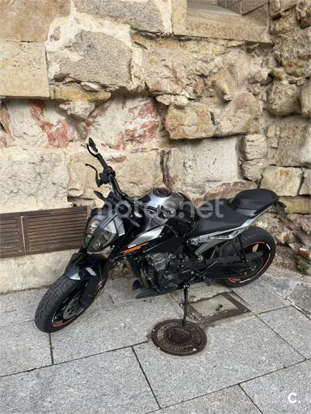 KTM 790 – Vista 10