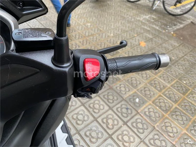Yamaha XMAX 125 – Vista 14
