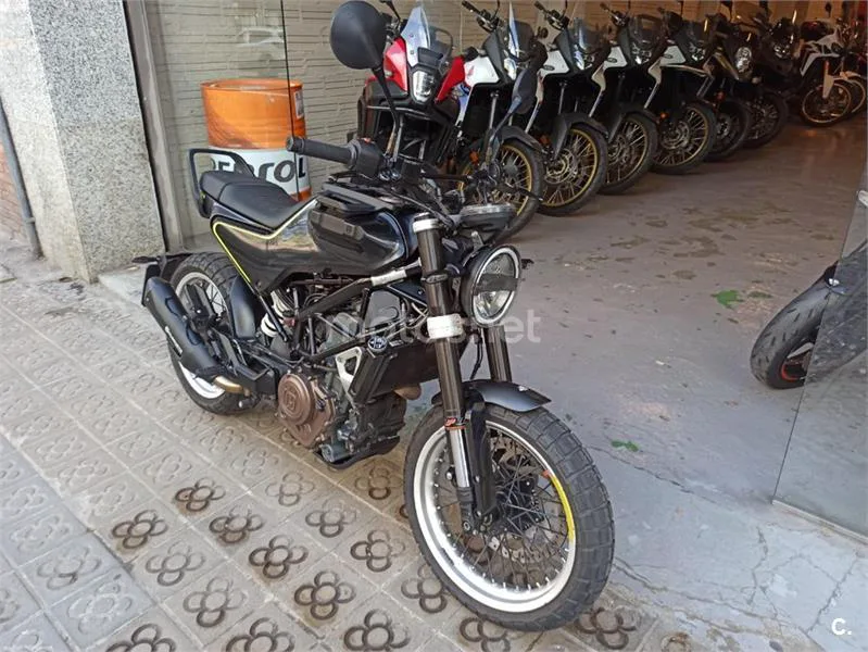 Husqvarna Svartpilen 401 – Vista 3