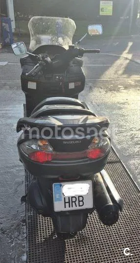 Suzuki Burgman 400 A – Vista 3