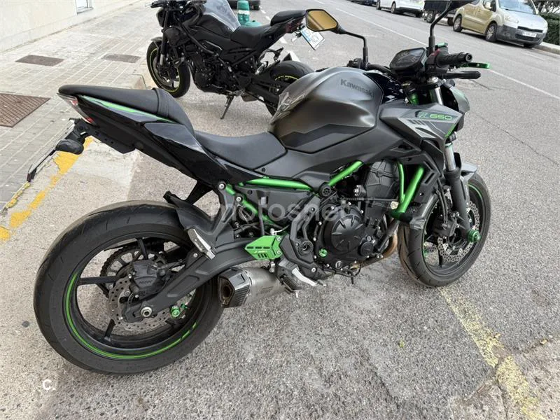 Kawasaki Z 650 – Vista 2