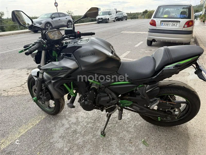 Kawasaki Z 650 – Vista 4